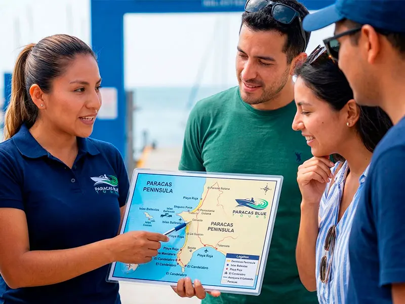 Guía oficial de Paracas Blue Tours explicando la ruta del tour a las Islas Ballestas y El Candelabro con un mapa detallado.